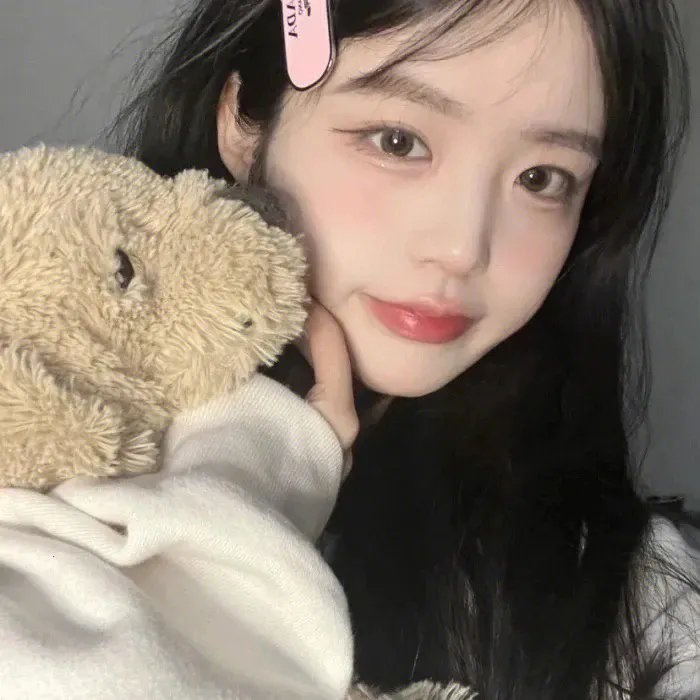 完蛋，醒来后我被美女包围了